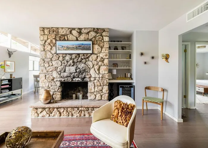 Quaint Uptown Walking Distance To Shops Ferienhaus *